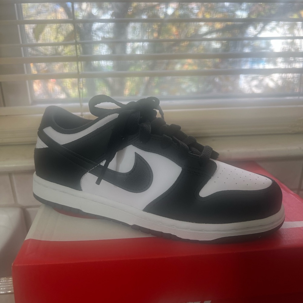 NIB Nike Dunk Low ‘Panda’ size 3k